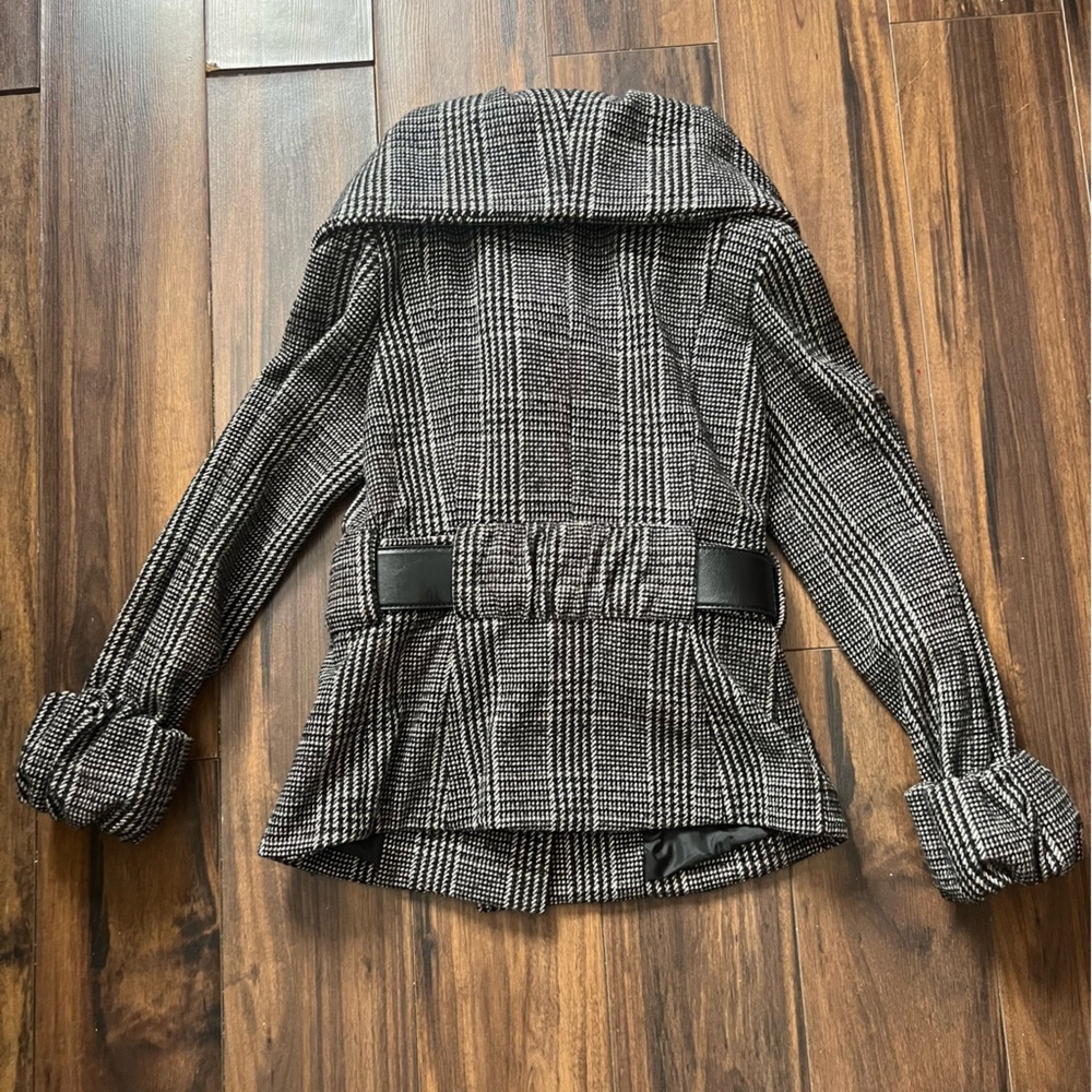ZARA Basic Plaid Coat – Size S - Picture 7 of 13